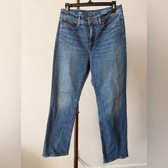 J.CREW, Nipped straight Jean, MSRP $158, CURRENT - Picture 6 of 15